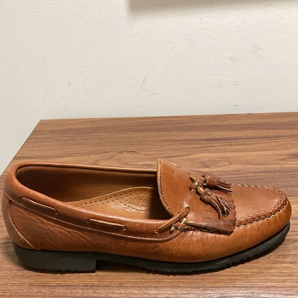 Allen Edmonds Nashua Classic Tassel Mens Leather Loafer in Cognac. Size 10D.